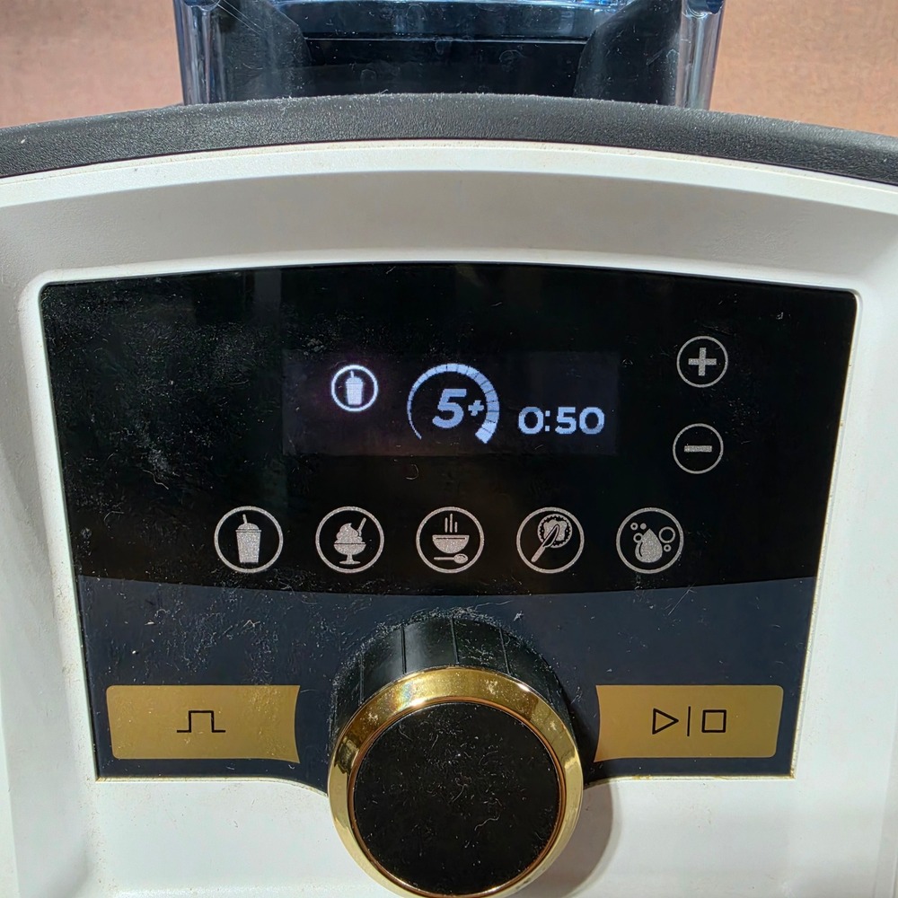 Vitamix Series A3500 Blender White Gold Excellent Professional Grade Works! - Picture 4 of 14
